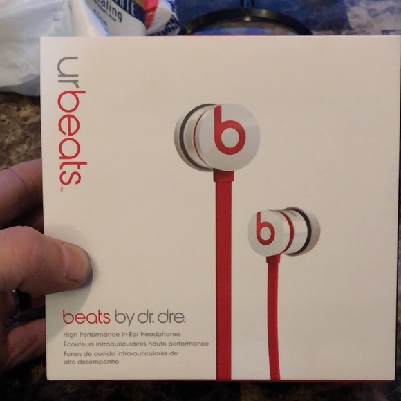 UrBeats by Dre - Picture 1 of 2